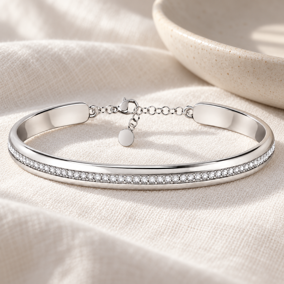 Bracciale Cerchi Elegante — ambientazione lifestyle