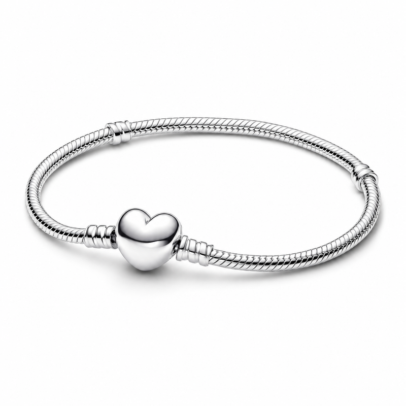 Bracciale Cuore Personalizzabile su sfondo neutro